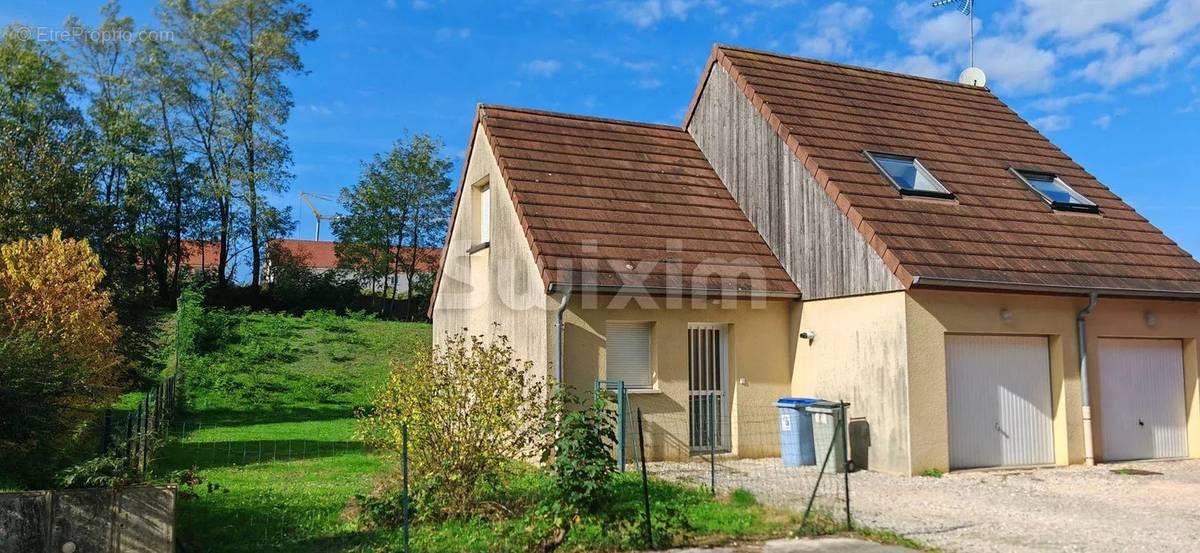 Maison à FOUCHERANS