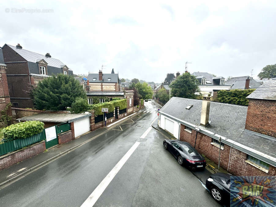 Appartement à MONT-SAINT-AIGNAN