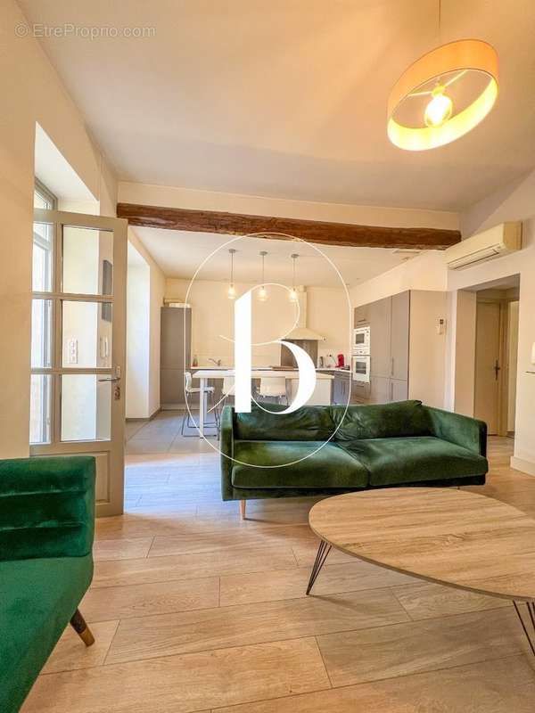 Appartement à UZES