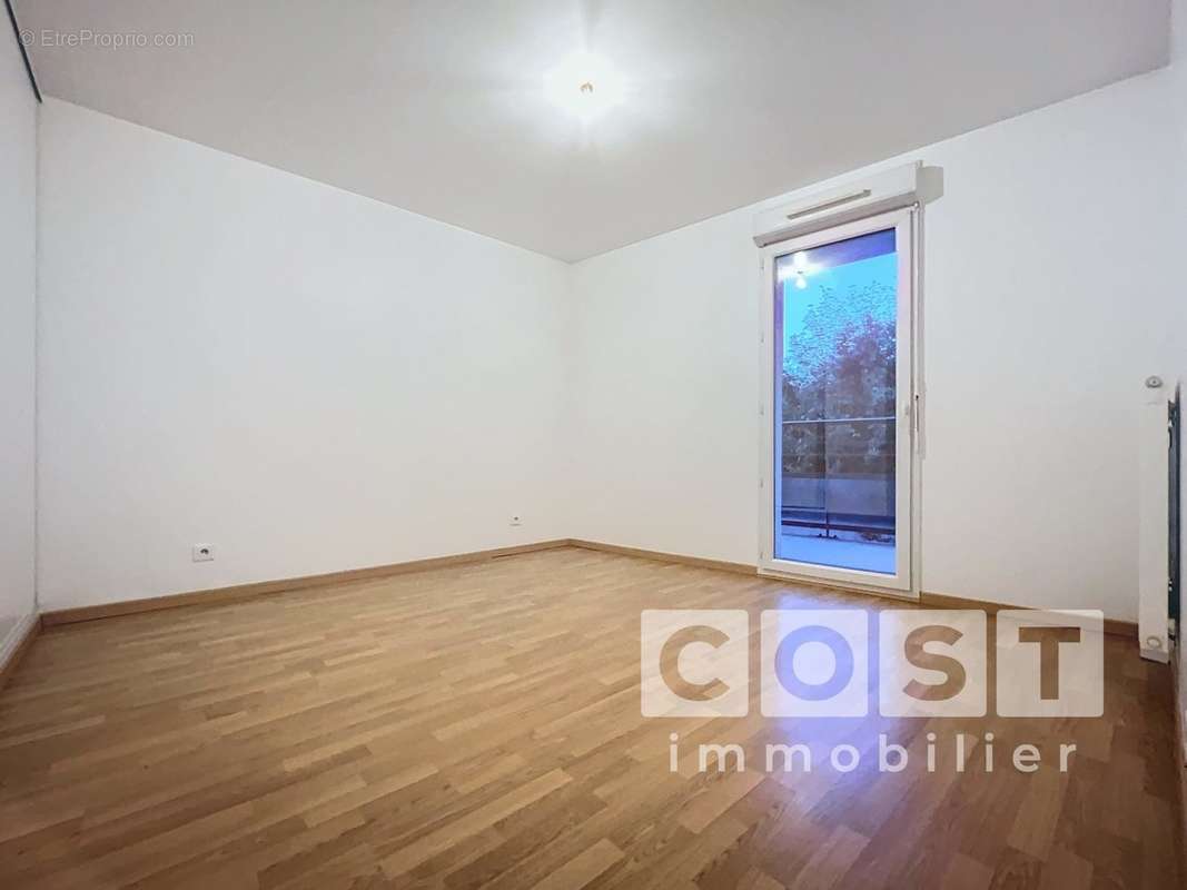 Appartement à COLOMBES