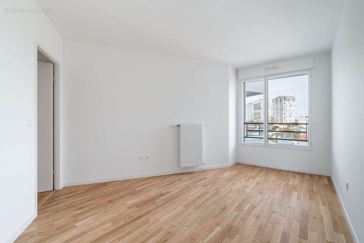 Appartement à COLOMBES