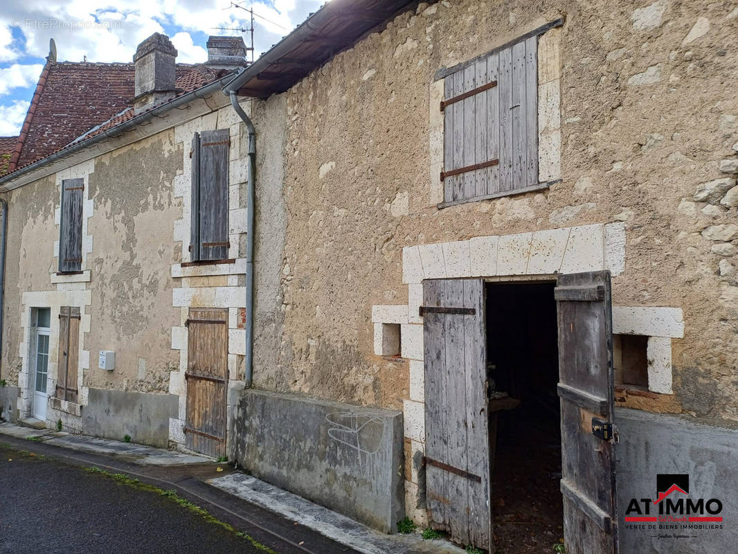 Appartement à CHALAIS