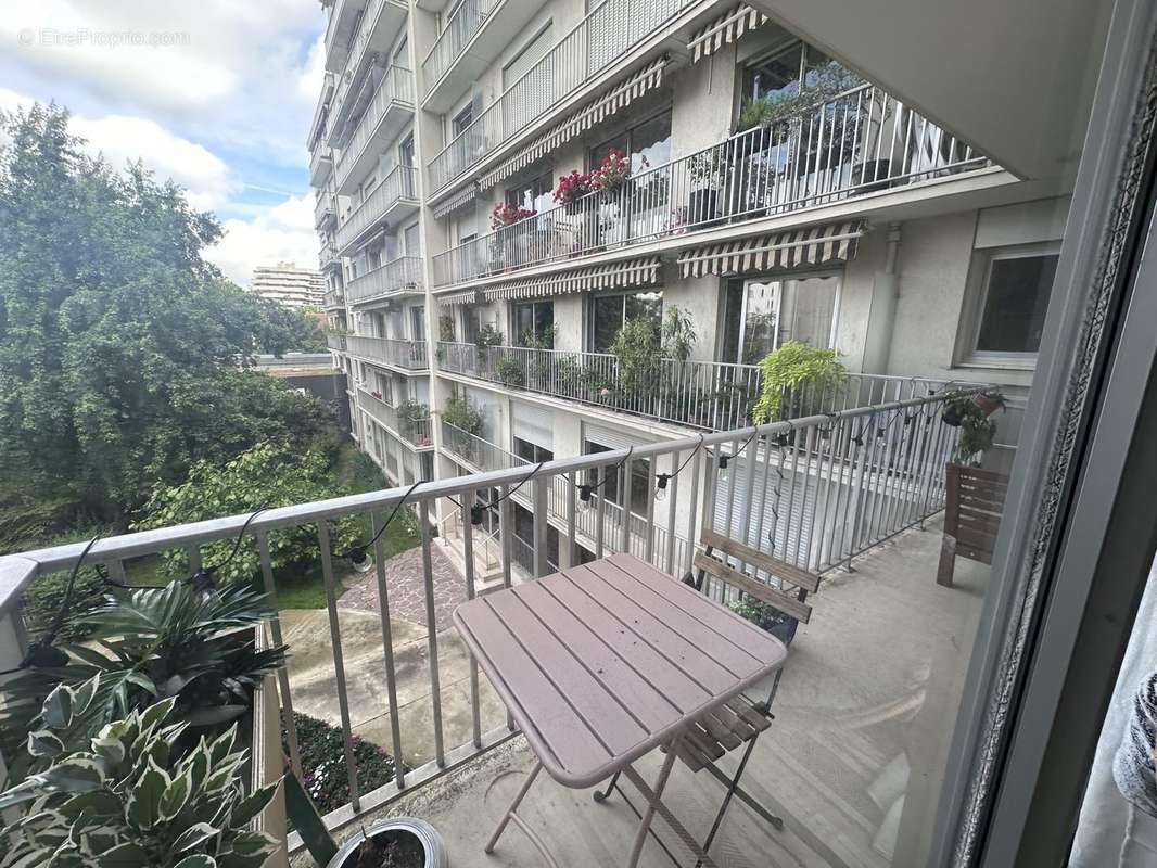 Appartement à PARIS-12E