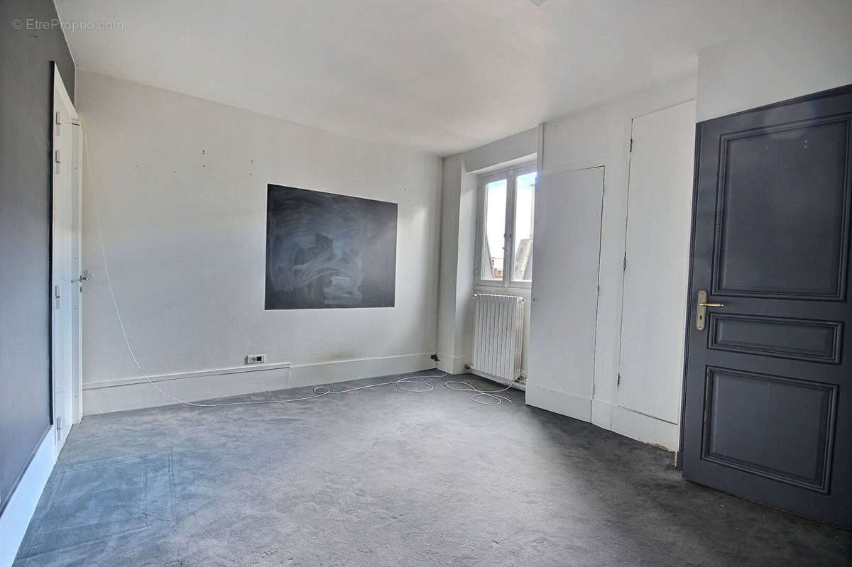 Appartement à PARIS-8E