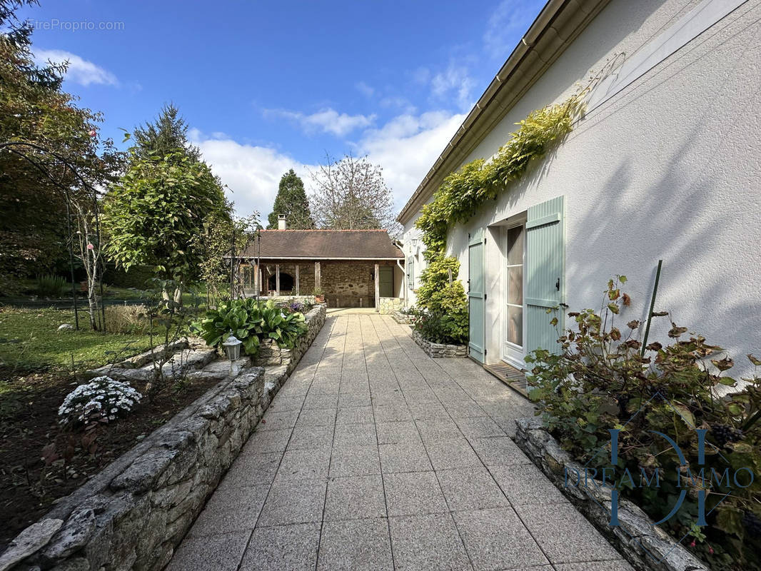 Maison à MEZY-SUR-SEINE