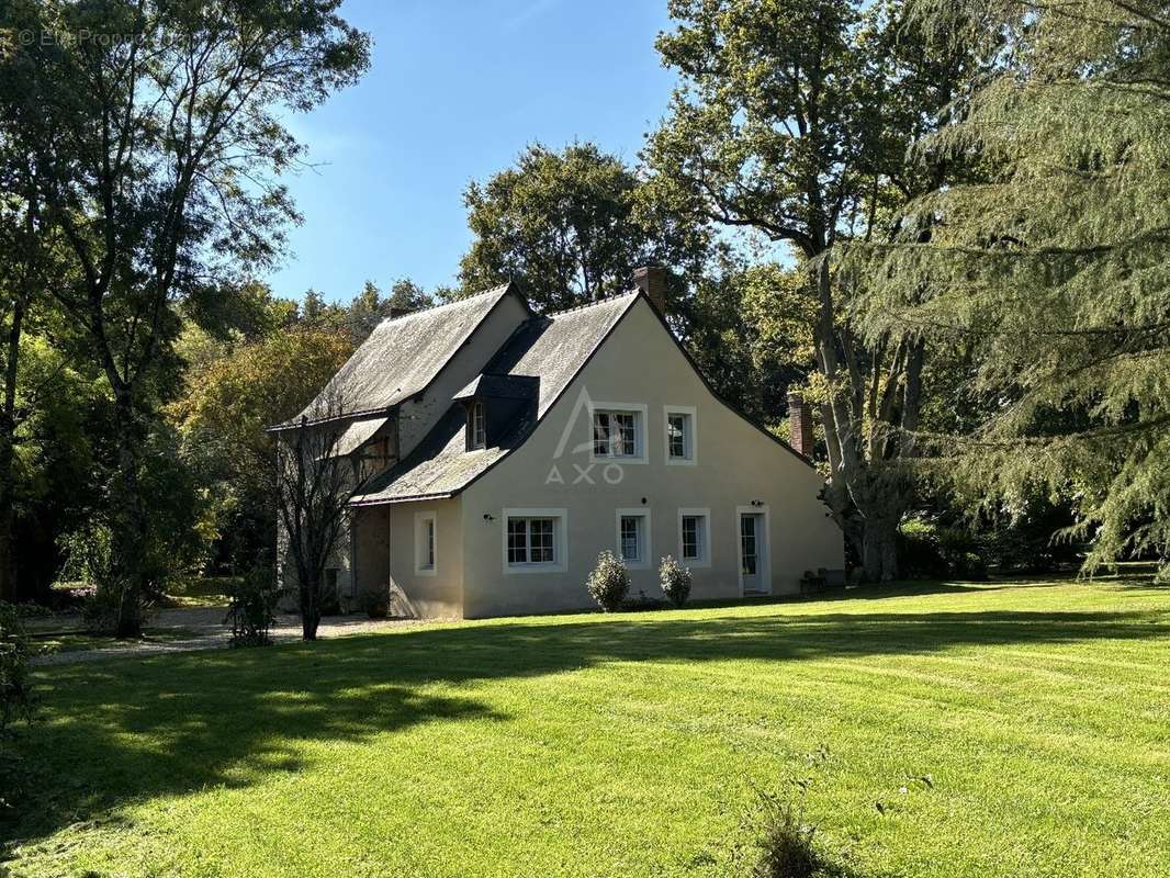 Maison à SAINT-DENIS-D&#039;ANJOU