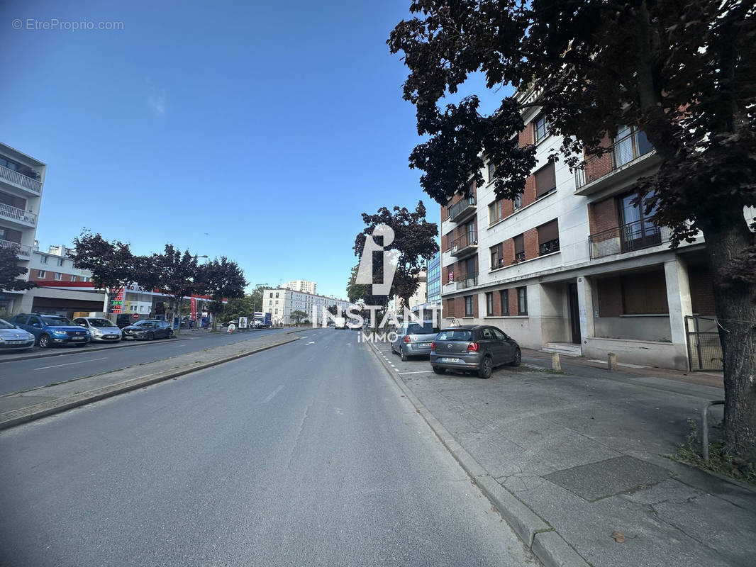 Parking à CRETEIL