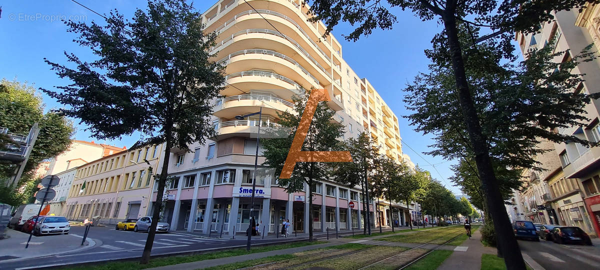 Appartement à SAINT-ETIENNE