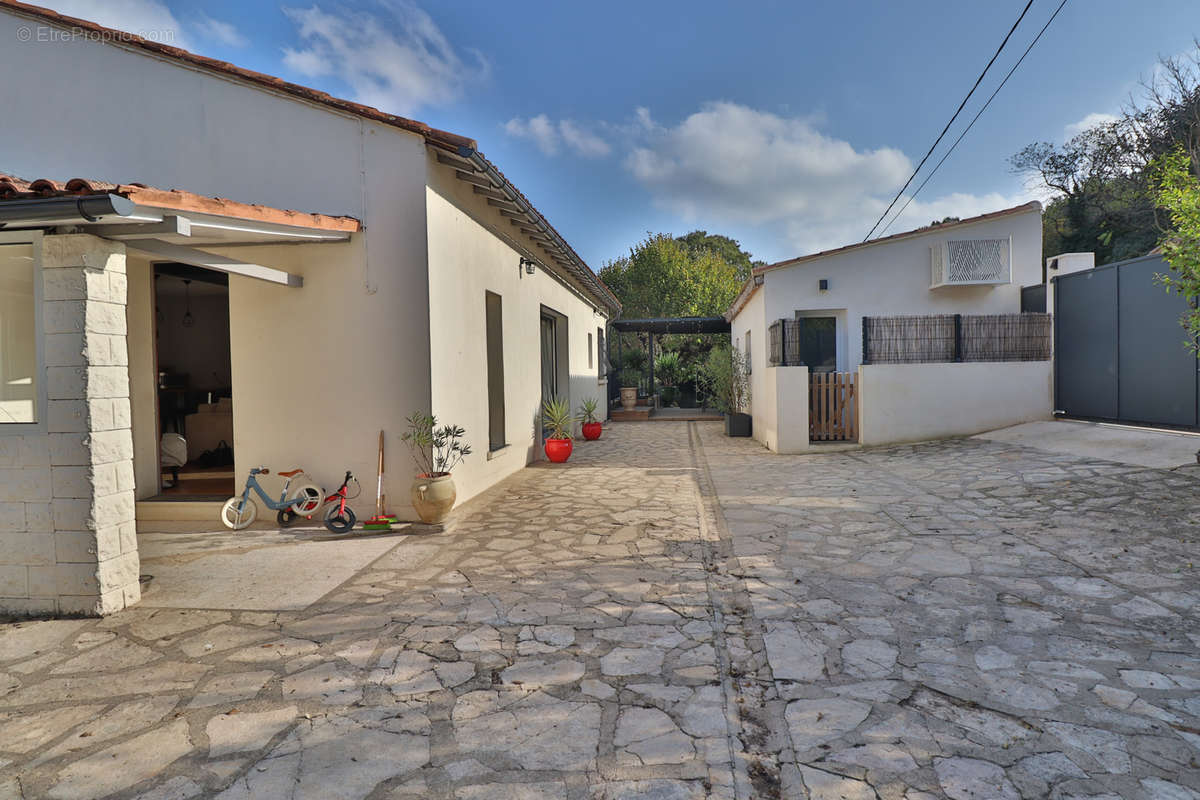 Maison à NIMES