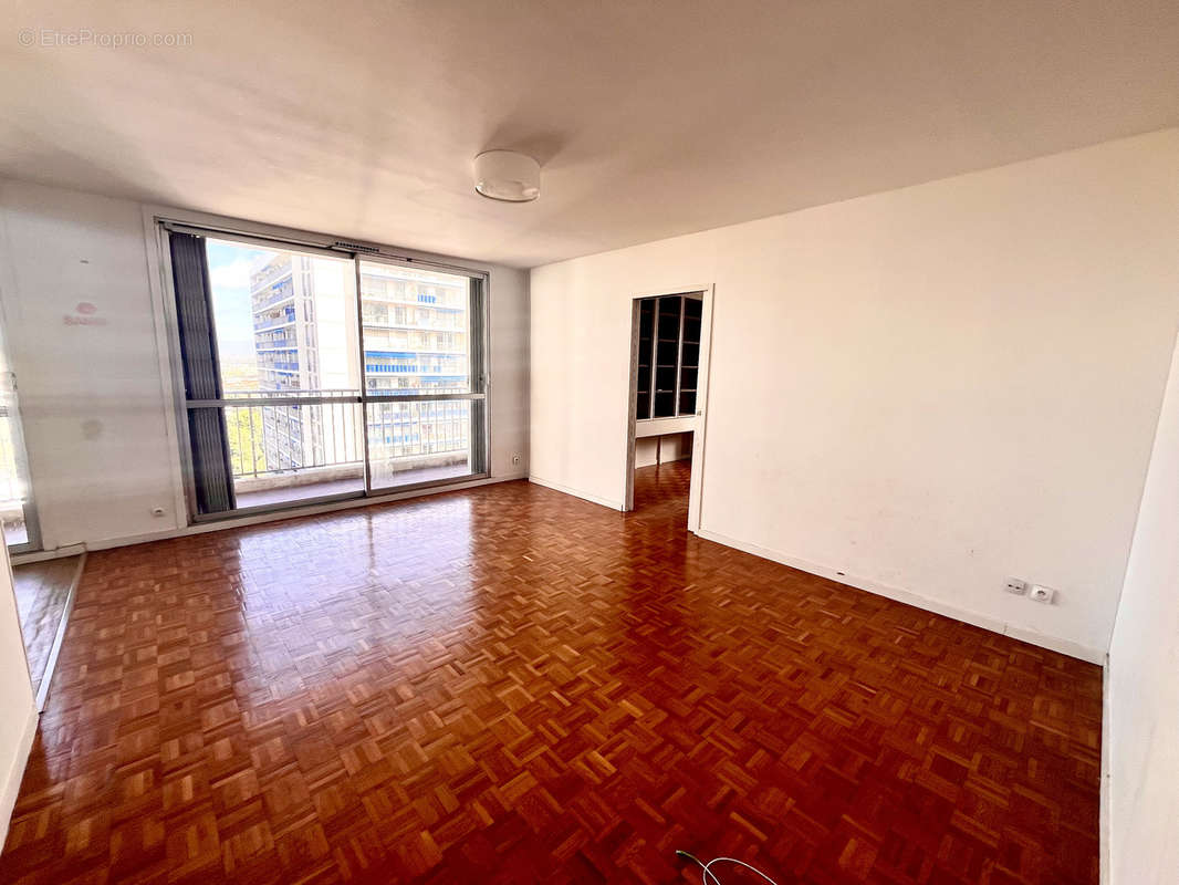 Appartement à MARSEILLE-9E