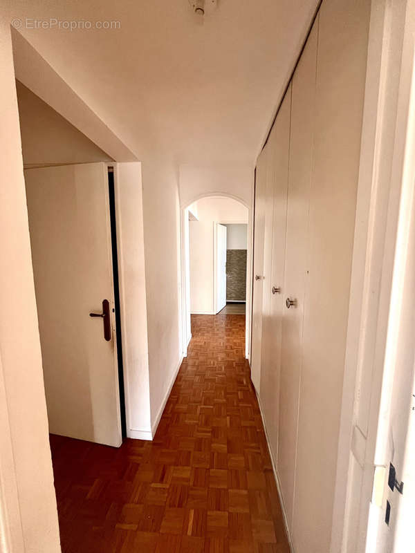 Appartement à MARSEILLE-9E