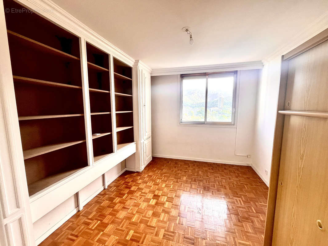 Appartement à MARSEILLE-9E