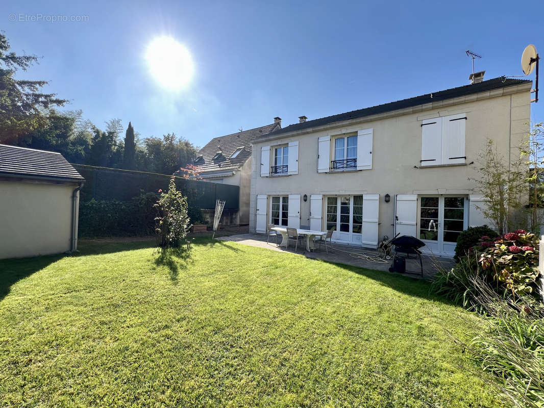 Maison à AULNAY-SOUS-BOIS