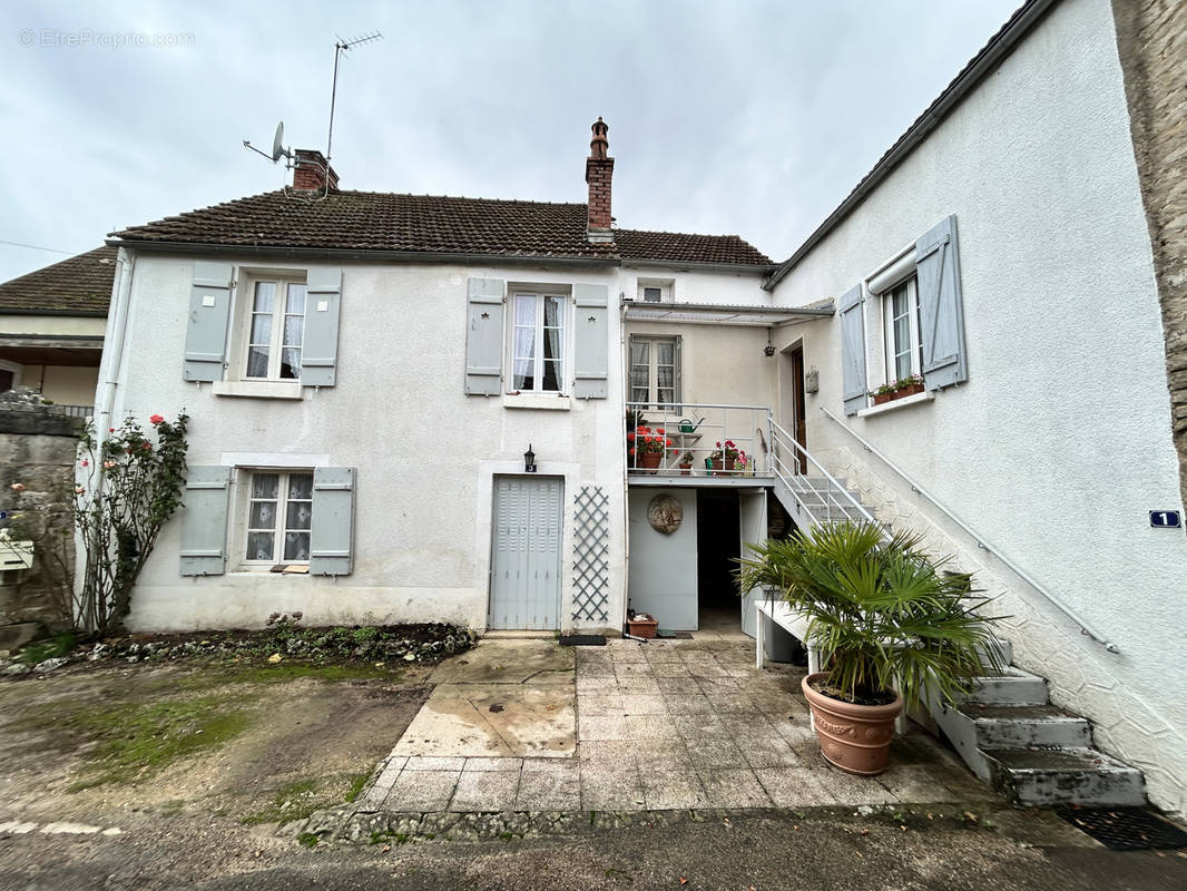 Maison à MONTBARD