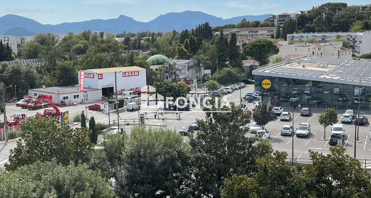 Appartement à LE CANNET