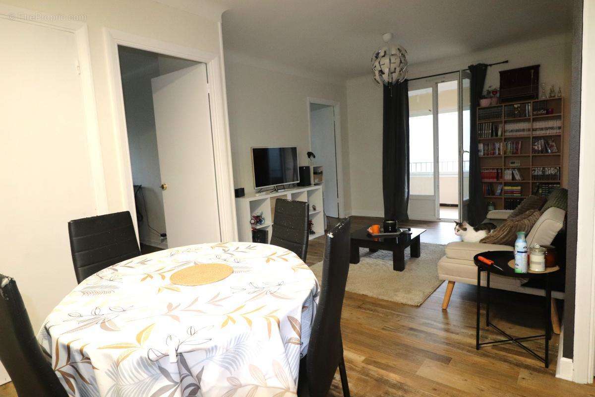 Appartement à L&#039;ESCARENE