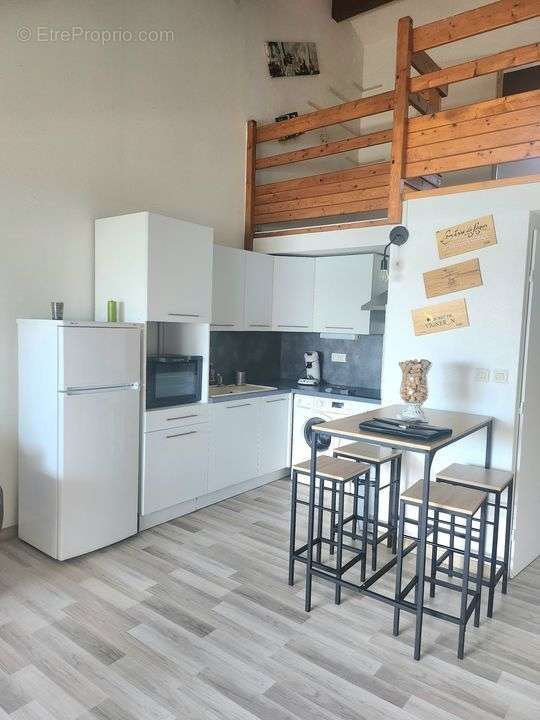 Appartement à PORT-SAINT-LOUIS-DU-RHONE