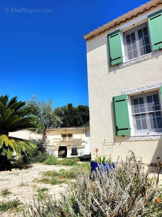 Maison à PORT-SAINT-LOUIS-DU-RHONE