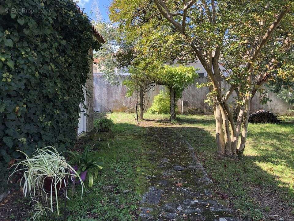 Maison à SAINT-LAURENT-MEDOC