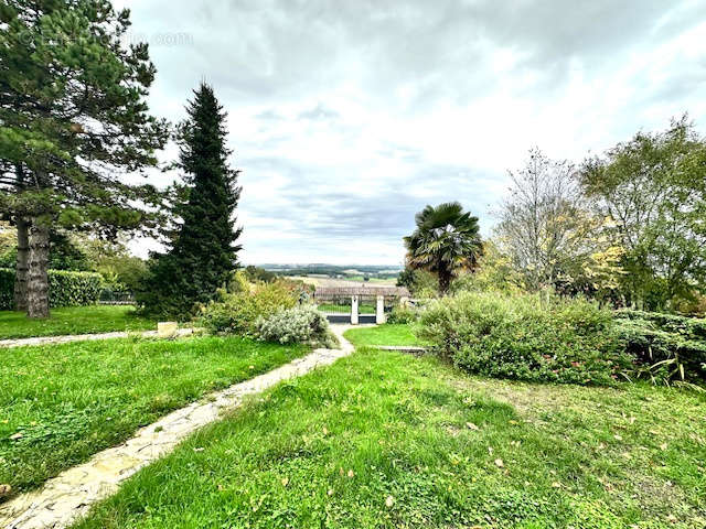 Maison à CHALAIS