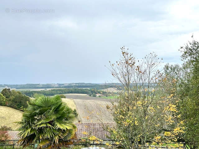 Maison à CHALAIS