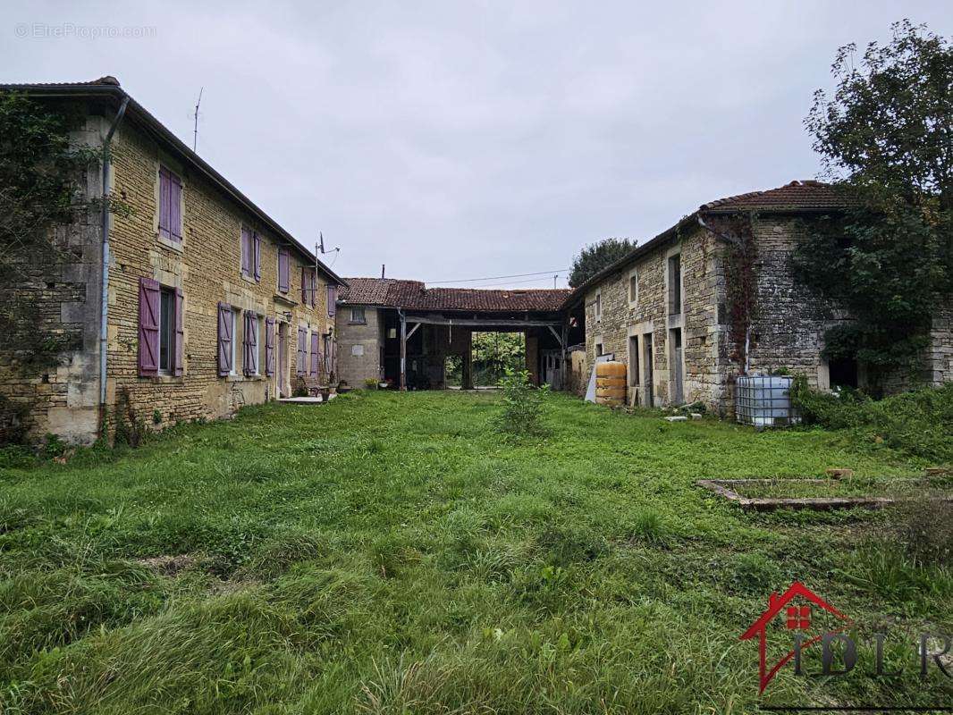 Maison à VILLE-EN-BLAISOIS