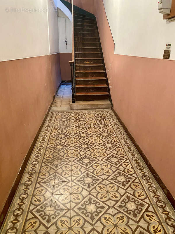 Appartement à MARSEILLE-6E