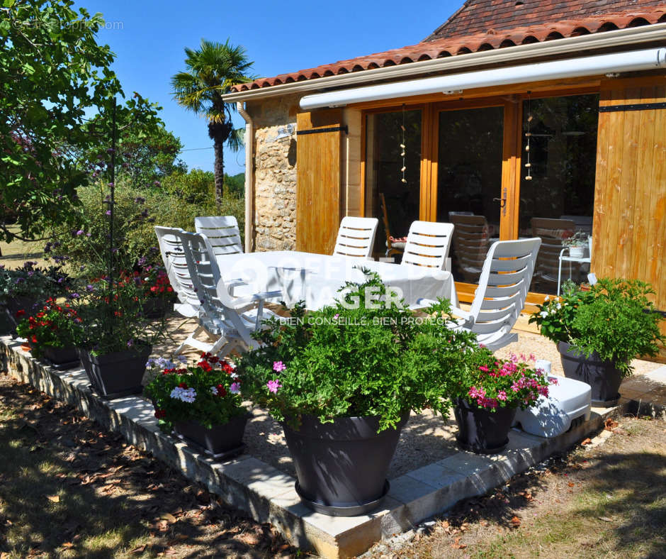 Maison à SAINTE-FOY-DE-LONGAS