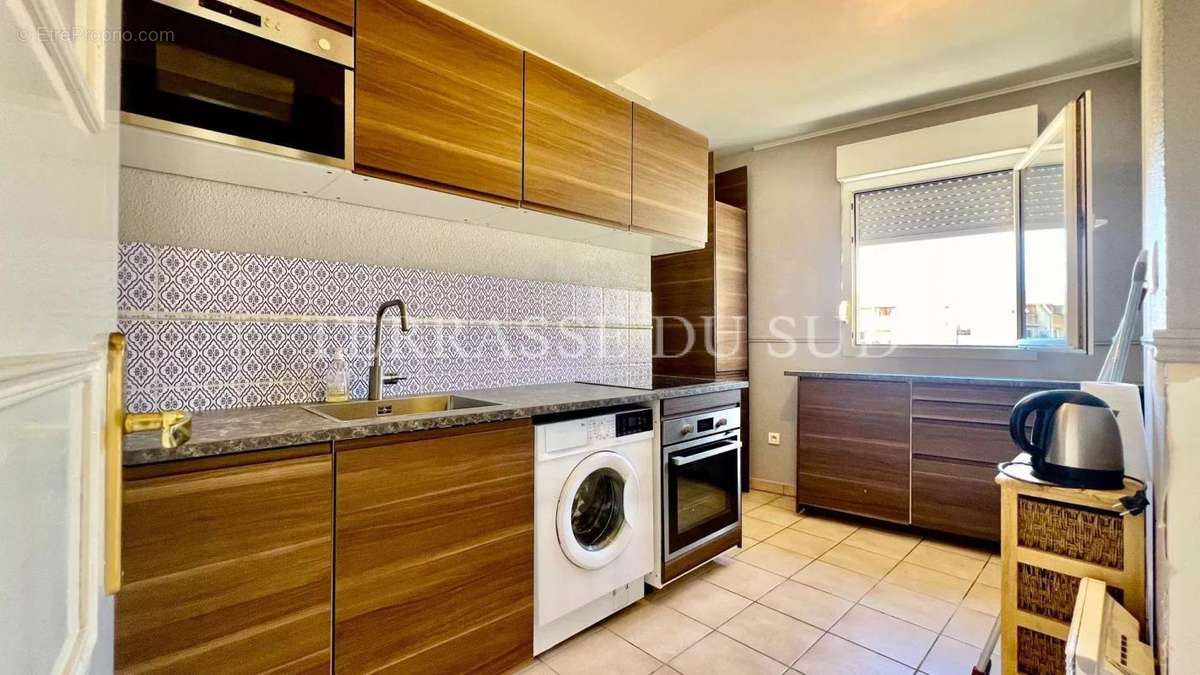 Appartement à MARSEILLE-8E