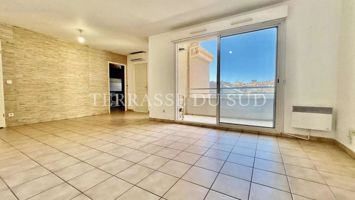 Appartement à MARSEILLE-8E