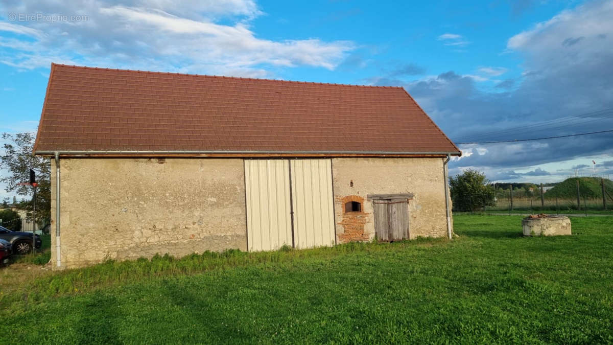 Maison à VARENNES-SUR-ALLIER