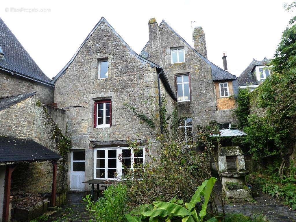 Maison à GUEMENE-SUR-SCORFF