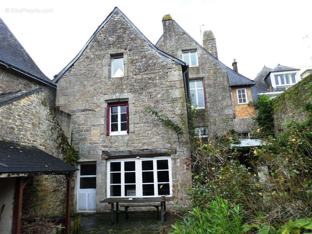 Maison à GUEMENE-SUR-SCORFF