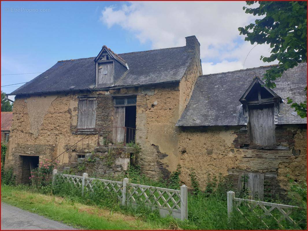 Maison à PLEUGUENEUC