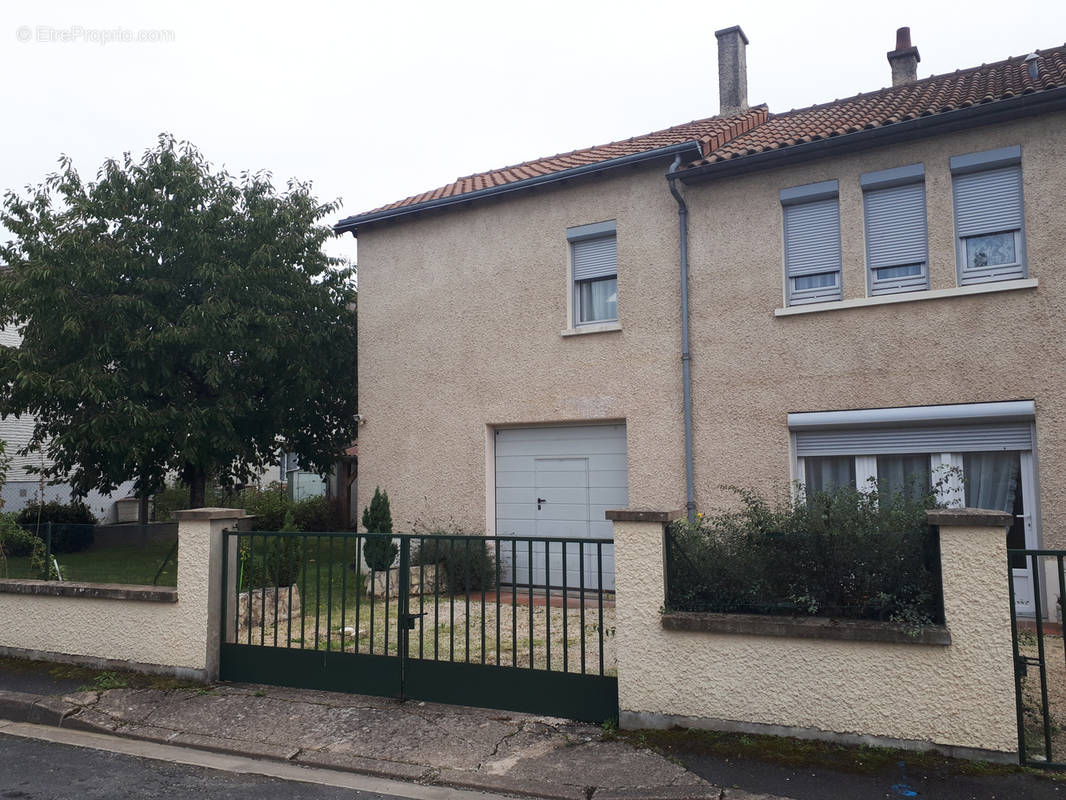 Maison à CHATELLERAULT