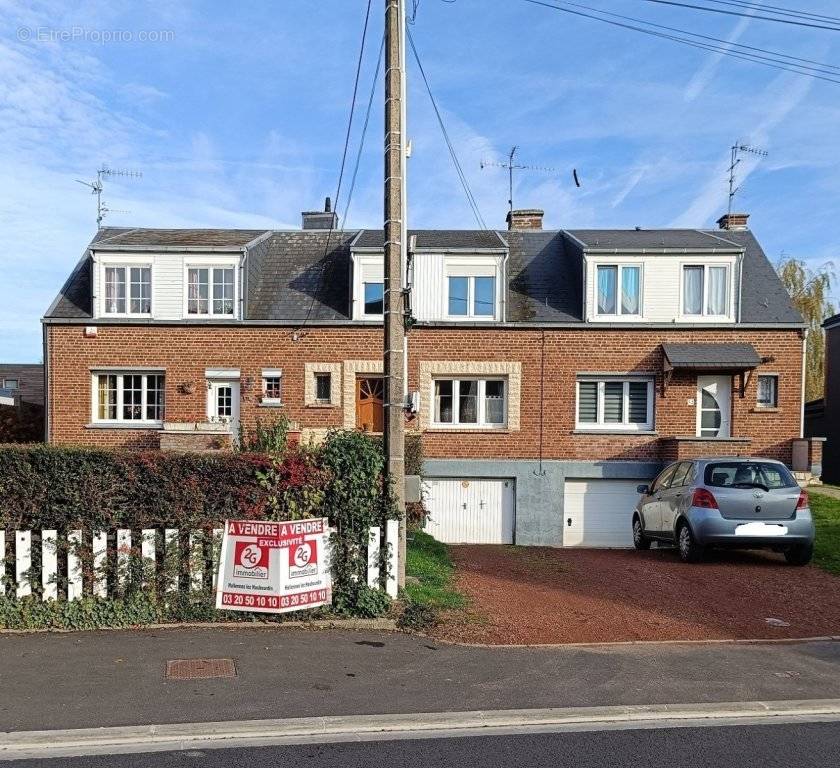 Maison à HALLENNES-LEZ-HAUBOURDIN