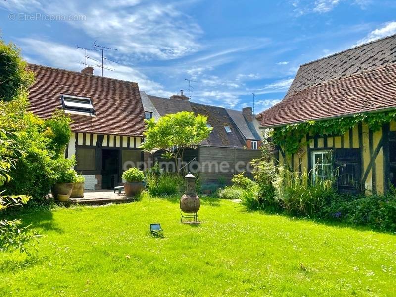 Maison à SAINT-JULIEN-LE-FAUCON