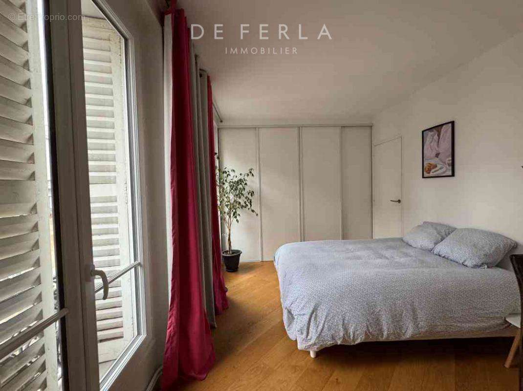 Appartement à PARIS-14E