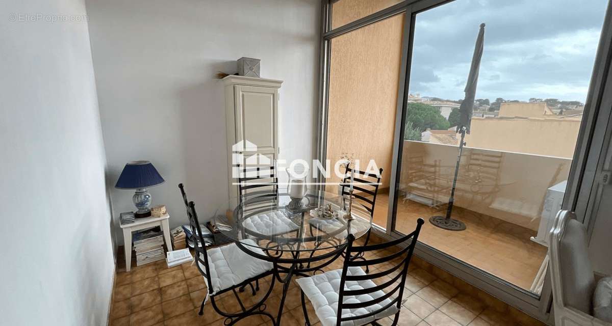 Appartement à SIX-FOURS-LES-PLAGES