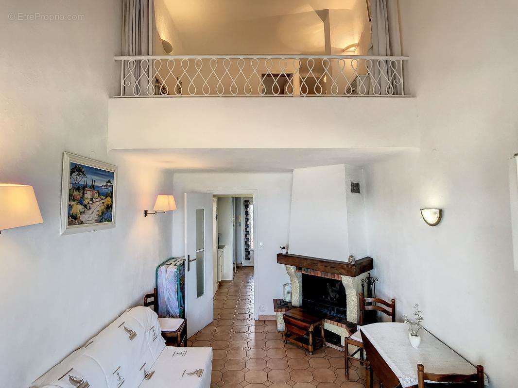 Appartement à FREJUS