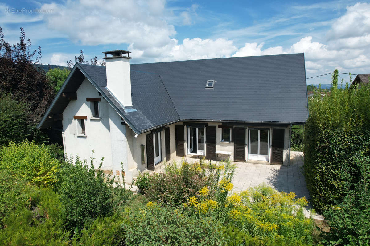 Maison à GRESY-SUR-AIX