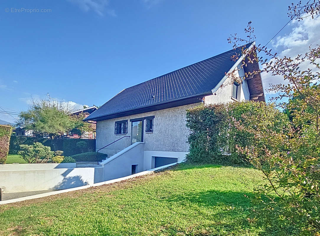 Maison à GRESY-SUR-AIX