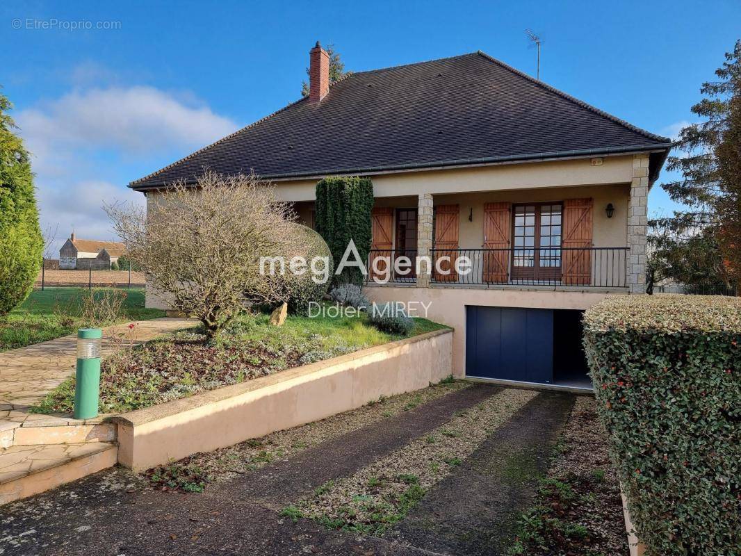 Maison à BAGNEAUX