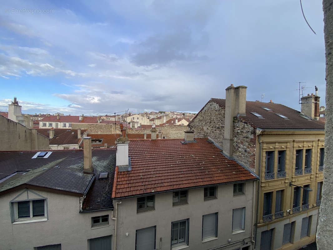 Appartement à SAINT-ETIENNE