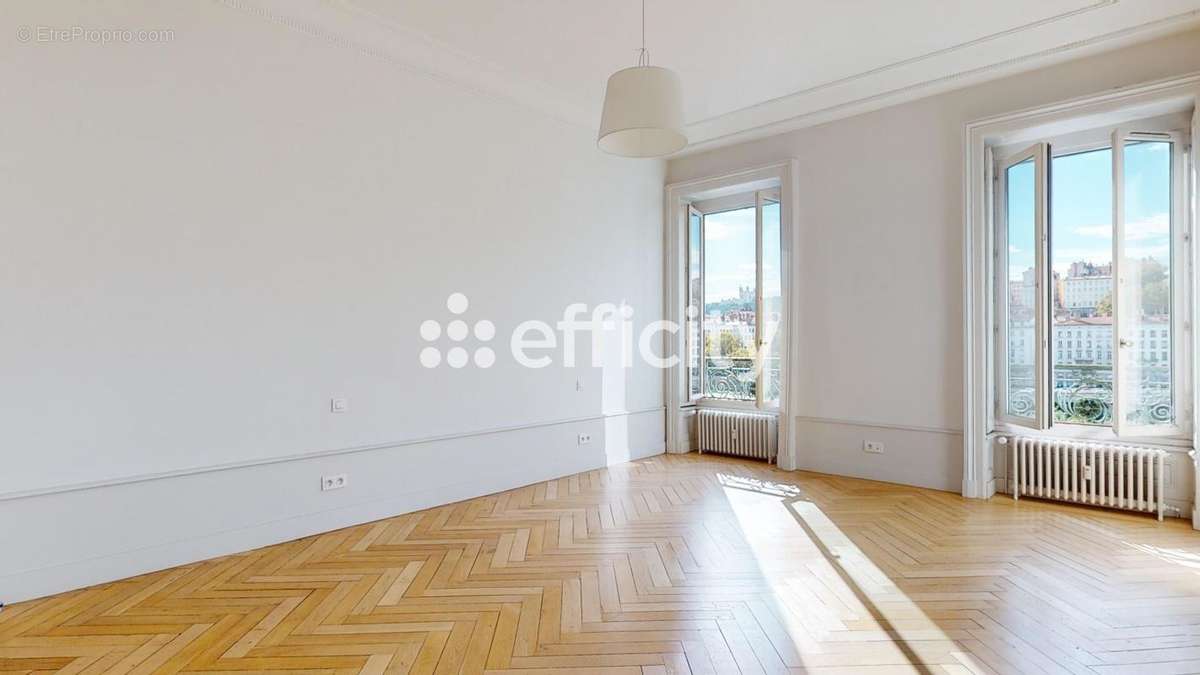 Appartement à LYON-6E