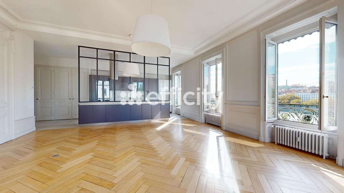 Appartement à LYON-6E