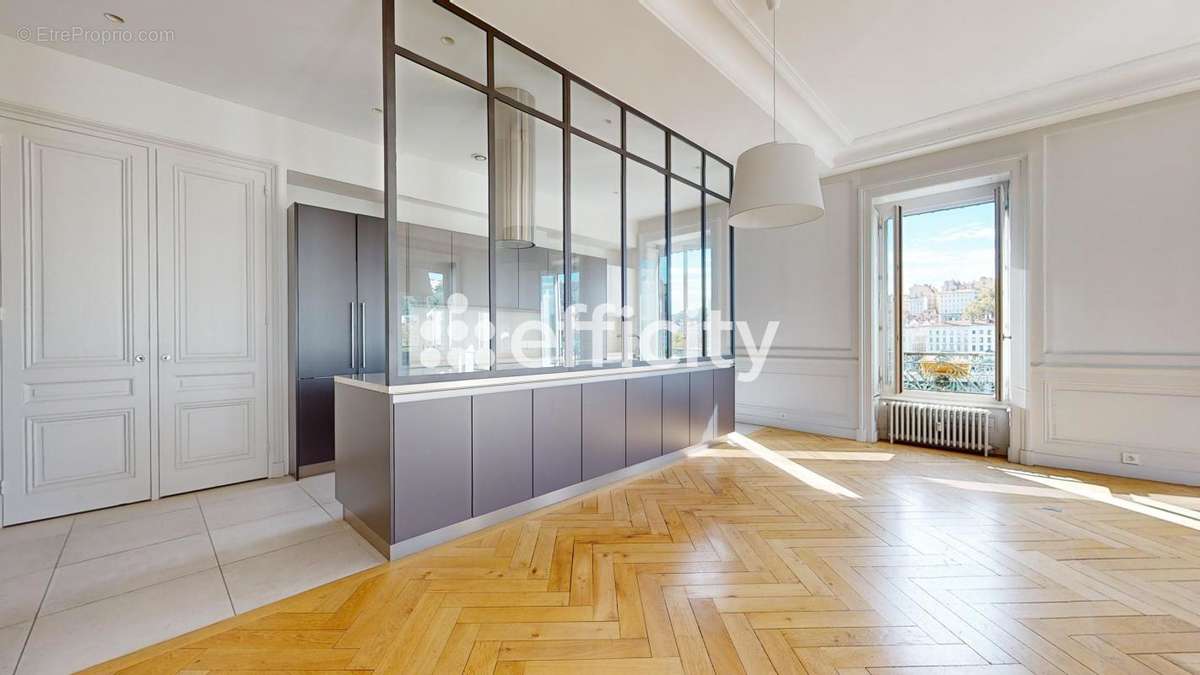 Appartement à LYON-6E