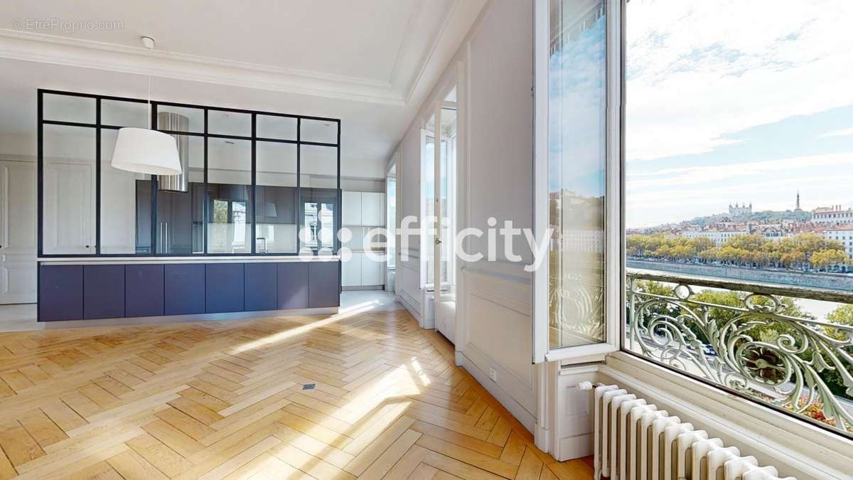 Appartement à LYON-6E