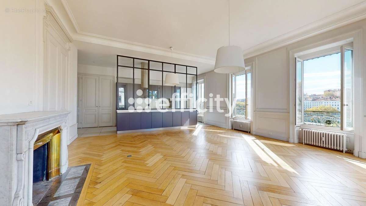 Appartement à LYON-6E