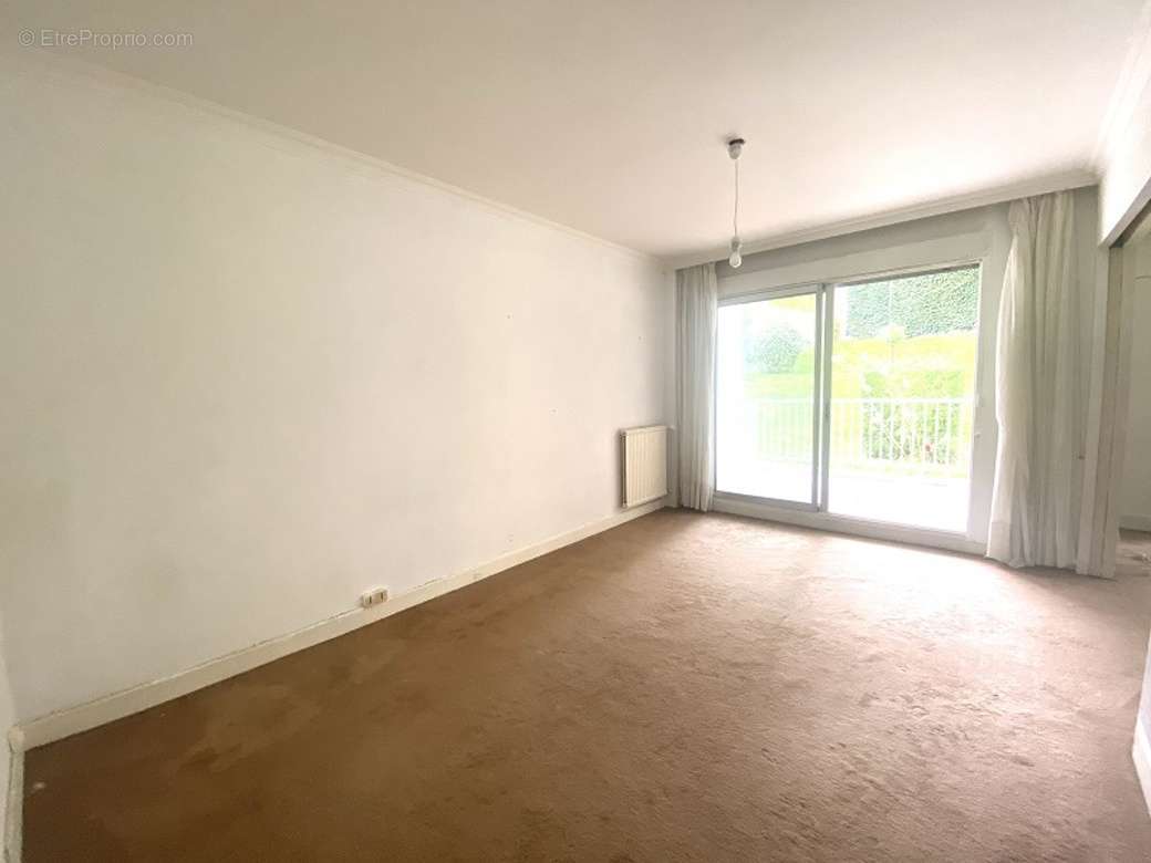 Appartement à NANTERRE